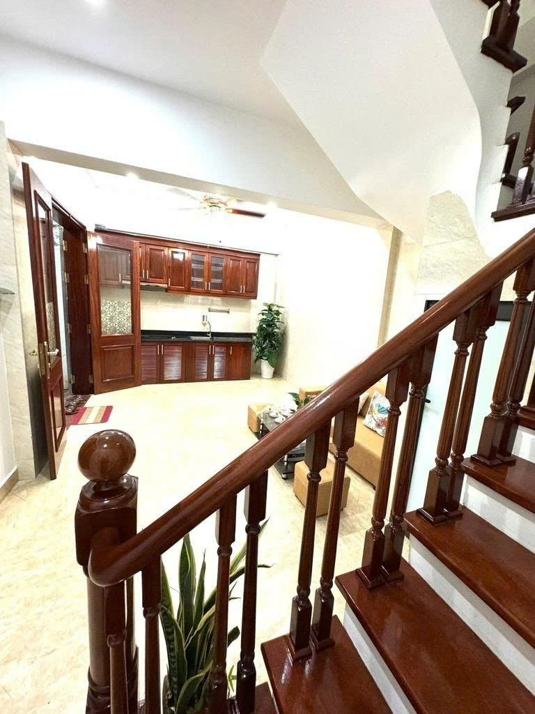 Cho thuê nhà ngõ 56 Minh Khai, 4 tầng x 33m2, 3 ngủ, 12 Triệu Full đồ - Ảnh 3